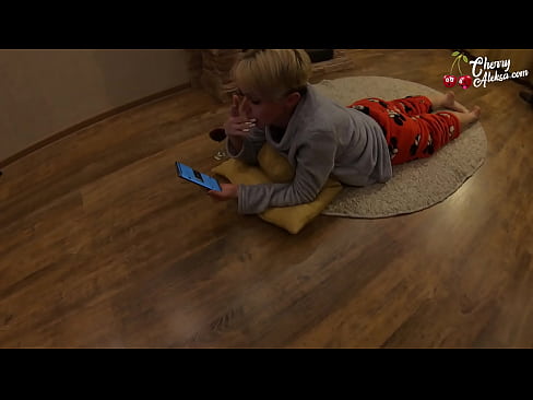 ❤️ Skør blondine suger kæmpe pik og hopper på den - analsex Fucking video at da.hentaisaturn.ru