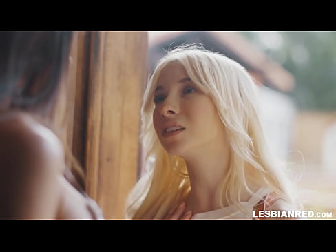 ❤️ Pige kommer hjem et par måneder senere og ender med at spise sin stedmors fisse Fucking video at da.hentaisaturn.ru