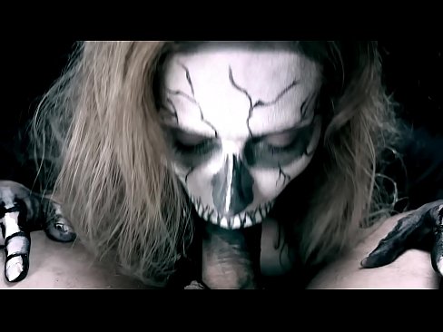 ❤️ Dæmonisk pige suger pik med sin sorte mund og sluger sperm. Fucking video at da.hentaisaturn.ru